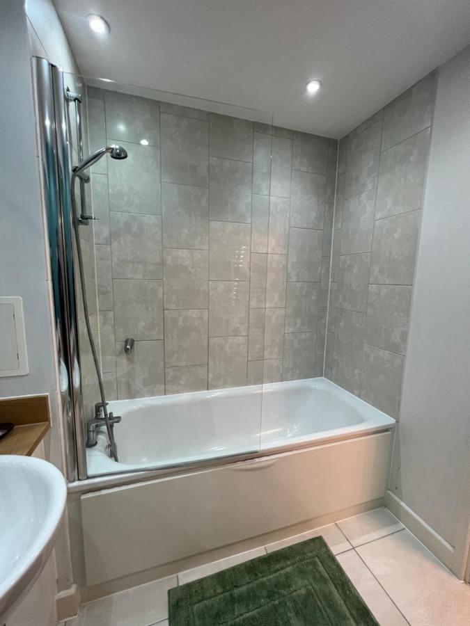 דירות לונדון Cityscape Serenity: 10Th Floor Oasis Near City Airport, Excel & 02 מראה חיצוני תמונה