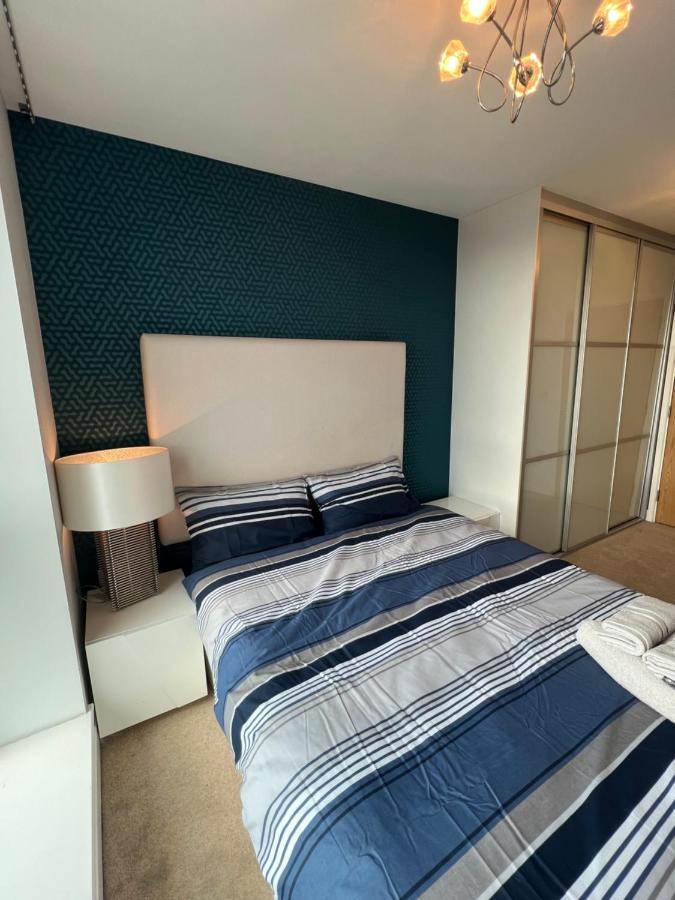 דירות לונדון Cityscape Serenity: 10Th Floor Oasis Near City Airport, Excel & 02 מראה חיצוני תמונה
